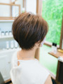 ☆シャープなアウトラインが絶妙な丸みショートスタイル☆