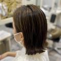 ハイライトが可愛い"切りっぱなしボブ"