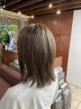 20/30代/40代/アッシュベージュ/外ハネ/ミディアム/