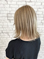 ホワイトベージュ　切りっぱなしボブ