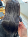ミディアムヘアのツヤ髪