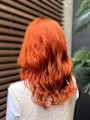 ハイトーンカラーオレンジブラウン大人女子こなれミディうるツヤ
