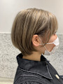 ショートボブ