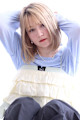 ホワイトブロンド×アンニュイミディアム20代30代40代