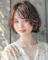 柔らかく華やぐナチュラルボブ