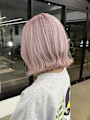 ホワイトピンク10代20代ミディアムボブハイトーン韓国ツヤ