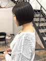 丸みボブ 髪質改善 アッシュ 切りっぱなしボブ 暗髪 艶髪