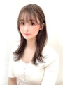ロングレイヤーグレージュカラー美肌カラー透明感20代30代銀