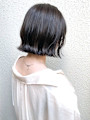 ぱつっとボブ 暗髪 寒色系カラー 艶カラー 外ハネボブ