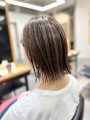 切りっぱなしボブ×ベージュカラー