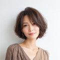大人女性のふんわり柔らかミディアムボブ