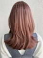 ピンクベージュ/全頭ブリーチ/ハイレイヤーカット