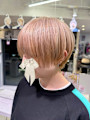推しカラー ミルクティーベージュ 丸みショート ハイトー