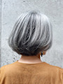 グレイヘアボブスタイル