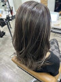 白髪ぼかしハイライトブリーチダブルカラー池袋駅徒歩1分駅近