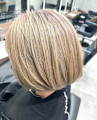 ミルキーベージュ/ショートボブ/白髪隠しブリーチ