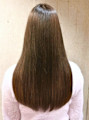 オリーブベージュ 透明感カラー 髪質改善 ストレートヘア