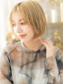 小顔丸みボブレイヤーショート全頭ブリーチ　シャギーショートb