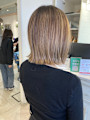 ハイトーンベージュボブ外ハネ切りっぱなし赤羽美容院