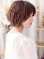 ミルクティーピンクくせ毛風ハッシュカット丸みショートボブb　