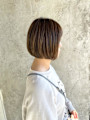 収まりのいいシンプルなボブ