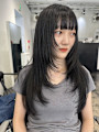 黒髪クラゲヘアーオリーブグレー小顔ココアベージュミディアム