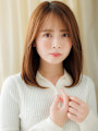 美髪ミルクグレージュブリーチなし艶感ストレート30代40代