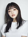 黒髪セミロング×ワイドバング韓国ヘア