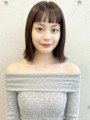 ぱっつん前髪ダークアッシュ切りっぱなしボブ　グレージュ
