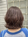コテ巻きウェーブ　切りっぱなしボブ