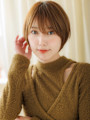 ミルクティーブロンド12トーン小顔ひし形ショート20代30代
