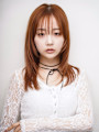 ベージュカラー ハイトーンレイヤー 顔周りカット 20代