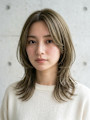 クラゲヘアー/オリーブベージュ/外はねレイヤー/大人かわいい
