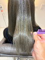 ハイダメージ毛でもこのツヤ！髪質改善ヘアカラー！