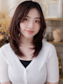 抜け感ミディアムレイヤーブリーチなし艶髪インナーカラー