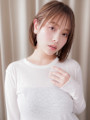 ミルクティーブロンド大人美人耳掛け前下がりボブ20代30代