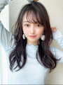 重さを感じさせない軽やかなレイヤー