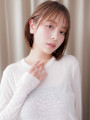 ミルクティーブロンド大人美人耳掛け前下がりボブ20代30代