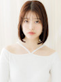 グレージュブラウンシースルー大人美人前下がりボブ30代40代