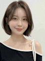ダークアッシュセンターパートひし形レイヤーボブフレンチバング