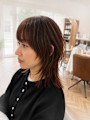 ハッシュレイヤー顔まわりカット伸ばしかけヘア抜け感大人ヘア