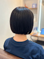 切りっぱなしミニボブ