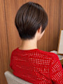 丸みのあるシルエットで、後ろ姿まで美しいショート