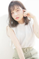 人気の肩下セミディスタイル