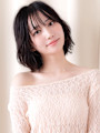 黒髪シースルーバングハッシュカットひし形レイヤーボブ20代