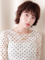 ミルクブラウンブリーチなしクラゲヘアハッシュウルフ30代