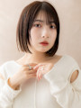 ウェットヘア小顔ハッシュカット前下がり切りっぱなしボブ30代