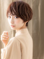 ミルクベージュ小顔丸み抜け感ナチュラルショート30代40代