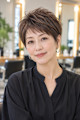 大人女性に似合うふんわり美人ショートカット
