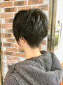 丸みシルエットのツーブロックショート